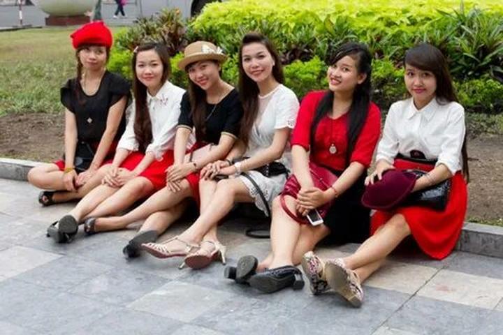 Xu hướng 3 kiểu giày phản bội chủ: Hotspot Matrix tiết lộ bí quyết video viral